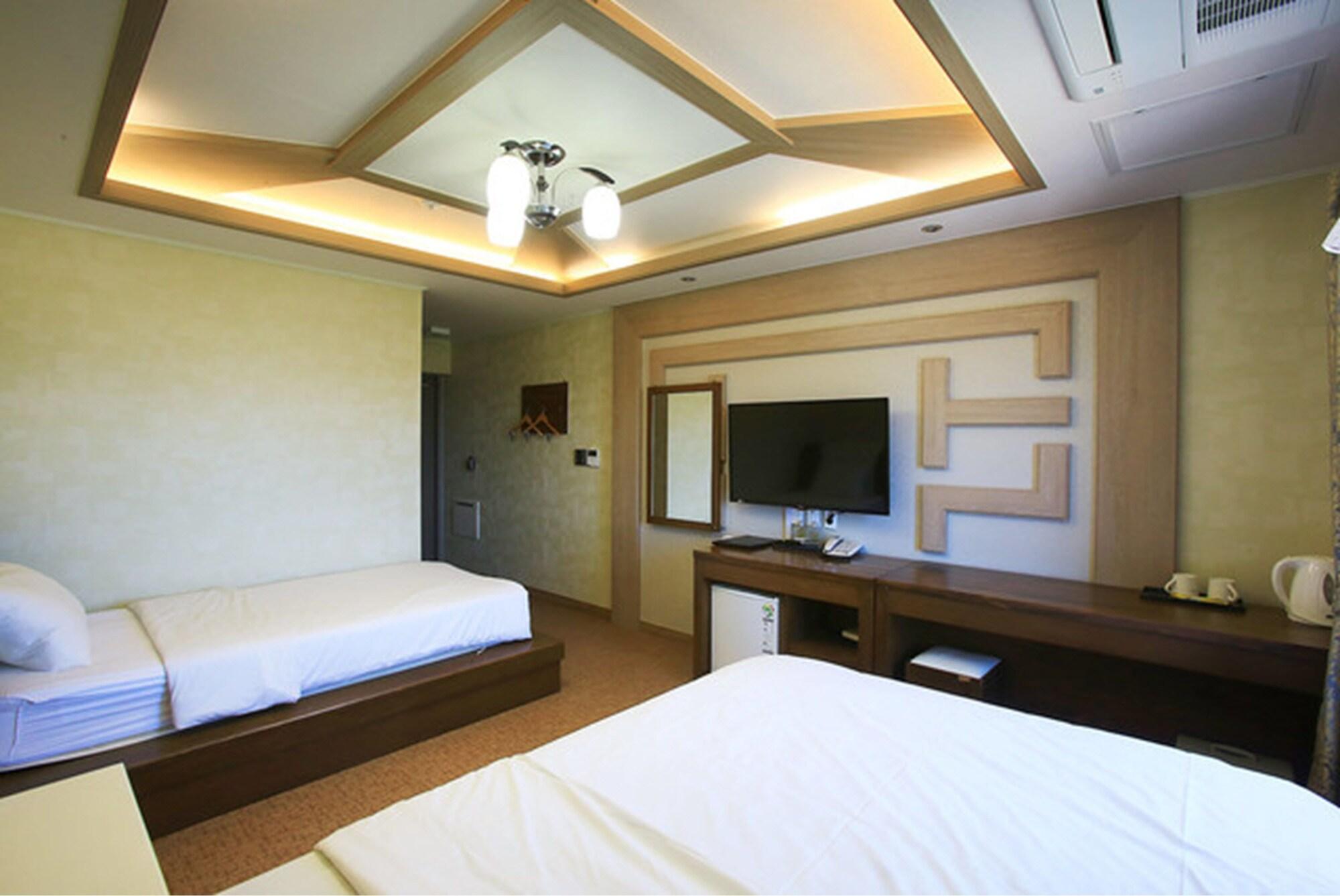 Hae Hotel Jeju Exterior foto